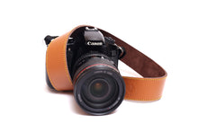 Load image into Gallery viewer, Golden arrow leather camera strap belt