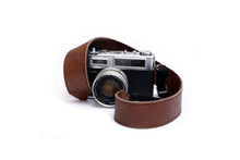 Load image into Gallery viewer, Golden arrow leather camera strap belt texture brown